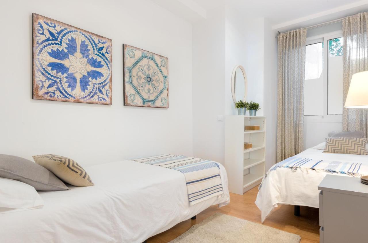 Genteel Paseo De Reding Appartamento